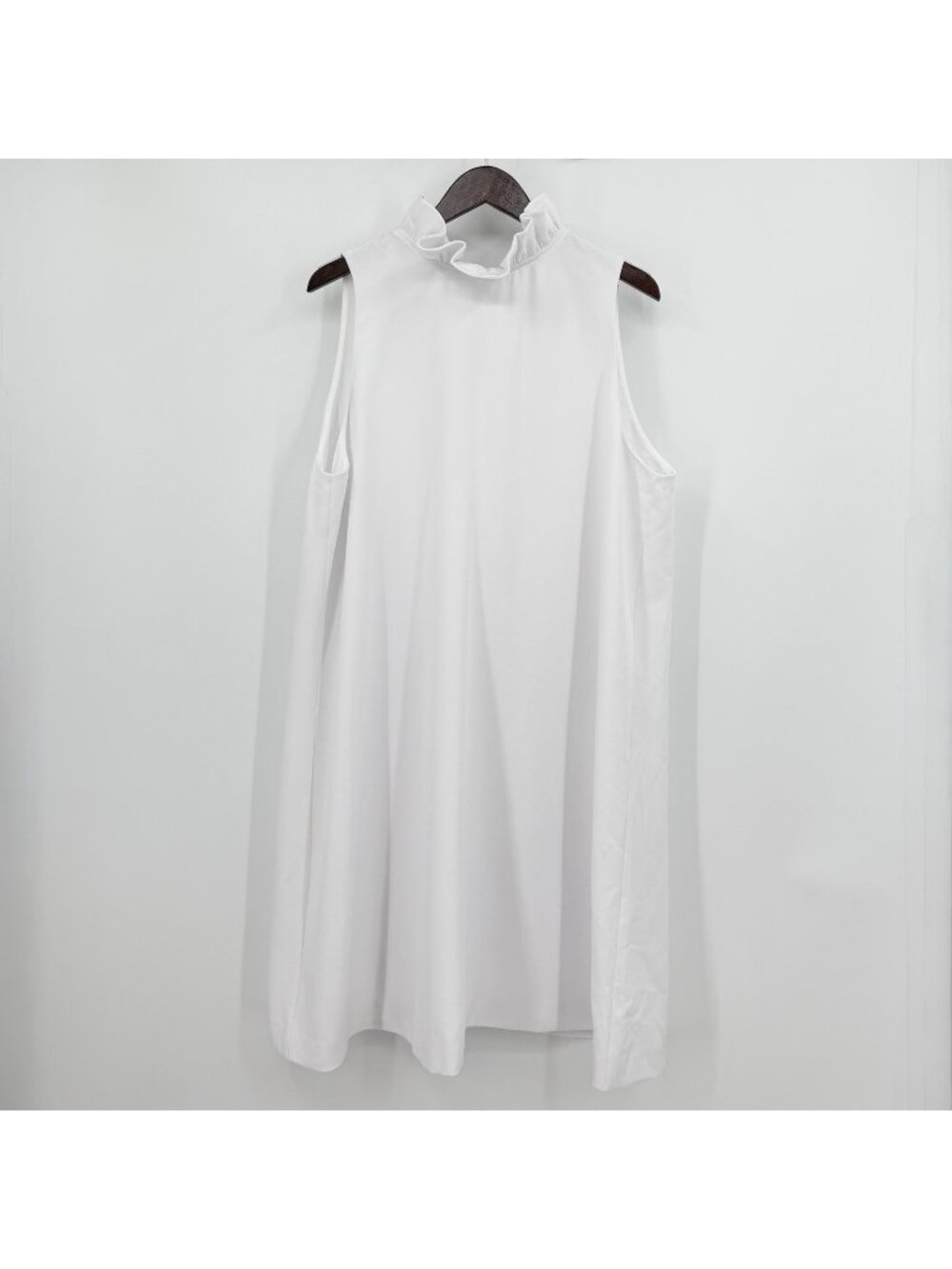 Tuckernuck White Blythe Dress size S Small Sleeveless Ruffle Collar Bow Party